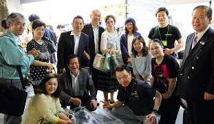 「けやきひろば 春のビール祭り 2018」の様子