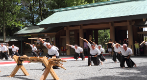 「薬丸野太刀自顕流」の演武を見学しました