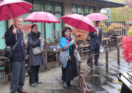 「大宮盆栽美術館見学会」を開催しました