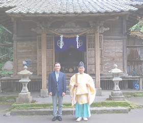 平松神社・島津孝久宮司と