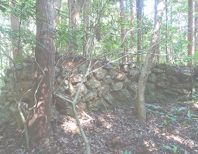 炭焼き窯跡