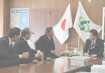 「安納芋チャリティー販売会」の売り上げから寄付金を贈呈しました