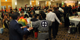 会場全体でおはら節!