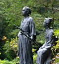 坂本龍馬・おりょう像