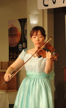 オープニングセレモニー(歌手・鶴丸和大様)