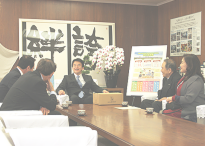 「安納芋チャリティー販売会」の売り上げを寄付金として贈呈しました