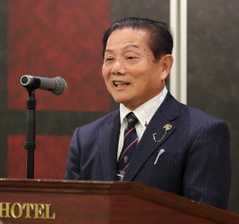 開会挨拶(竹之内康一理事長)