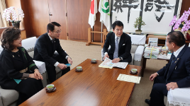 「安納芋チャリティー販売会」の売上金を、さいたま市社会福祉協議会に寄付しました