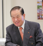 議長の西良純副理事長