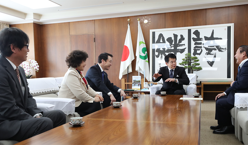 「安納芋 焼き芋チャリティー販売会」の売上金を、さいたま市社会福祉協議会に寄付