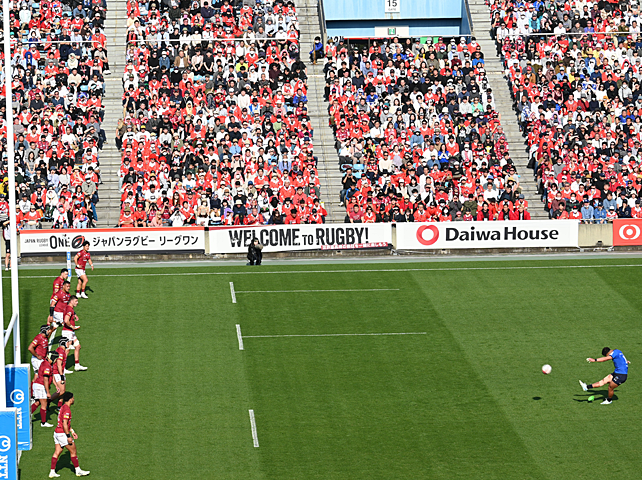 「ジャパンラグビー リーグワン」首位攻防戦